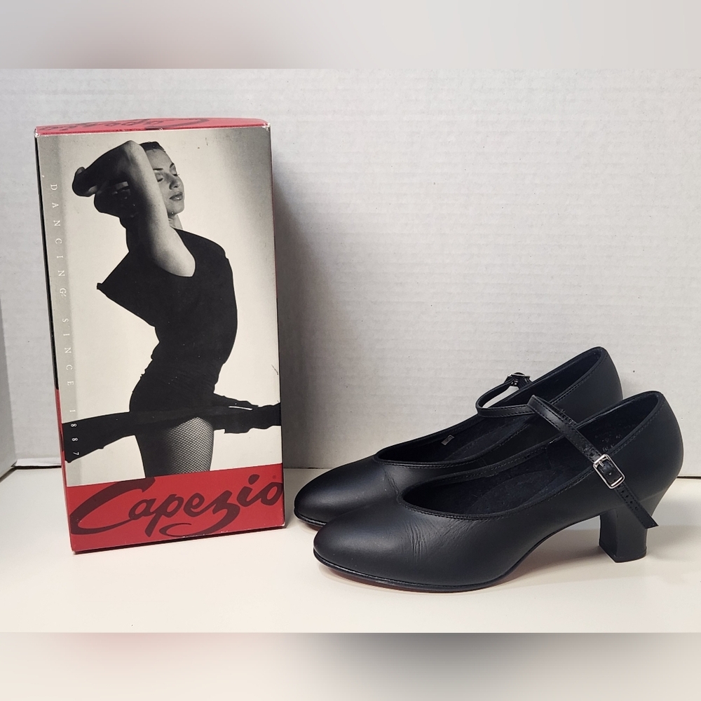 Capezio Women's Student Footlight 650 Dance Shoes 2" Heel Black Size 9M